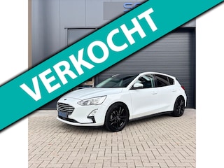 Ford Focus 125pk SPORT Edition CARPLAY | 18INCH | BLACK WHITE | AIRCO | STOER