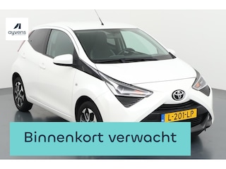 Toyota Aygo 1.0 VVT-i x-joy Compacte stadsauto die overal past en nergens om vraagt