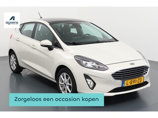 Ford Fiesta 1.0 EcoBoost Hybrid Titanium X Stijlvol in het wit, compleet uitgerust voor elk seizoen