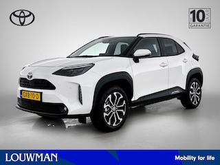 Toyota Yaris Cross 1.5 Hybrid 115 First Edition Comfort Pack | Dealer onderhouden | Stoel+stuurverwarming | Dodehoek detectie | parkeersensoren voor+achter | Navigatie | Climate Control | Cruise Control Adaptive | 1 sleutel aanwezig. SA vrijdag pr auto op dit moment nog niet op locatie