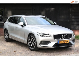 Volvo V60 2.0 T4 Momentum Pro Panorama-Elek,Dak/Camera/Parkeersensor v,a/Trekhaak uitklapbaar