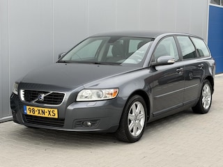 Volvo V50 1.8 Kinetic - Facelift - Trekhaak - PDC - Cruise
