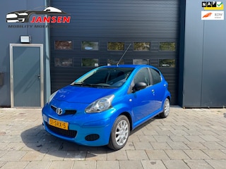 Toyota Aygo 1.0-12V Now | Airco | Elektrische ramen | APK 8-27 | 2 sleutels