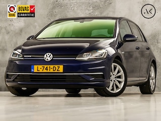 Volkswagen Golf 1.5 TSI Sportline (APPLE CARPLAY, GROOT NAVI, CLIMATE, STOELVERWARMING, SPORTSTOELEN, LED KOPLAMPEN, PARKEERSENSOREN, ADAPTIVE CRUISE, NIEUWSTAAT)