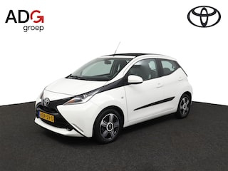 Toyota Aygo 1.0 VVT-i x-cite | Cabrio dak | Achteruitrijcamera | Lichtmetalen velgen | Automaat |
