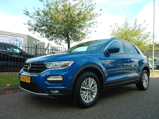 Volkswagen T-Roc 1.0 TSI 110pk Style Clima Navi Apple Carplay LM-velgen