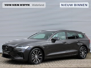 Volvo V60 2.0 T6 Plug-in hybrid AWD Plus Dark Automaat / Nappa leder / Trekhaak / 360* camera / Harman Kardon audio / Stoel + Stuur + Achterbank verwarmd /