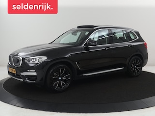 BMW X3 xDrive20i | Trekhaak | Panoramadak | Adaptive cruise | Half Leder | Head-up | Camera | Sfeerverlichting | Climate control | Stoelverwarming | Full LED |