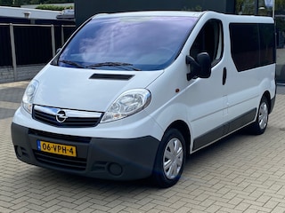 Opel Vivaro 2.0 CDTI NIEUWSTAAT ROLSTOELBUS ROLSTOEL LIFT NAVI AIRCO PDC TREKHAAK