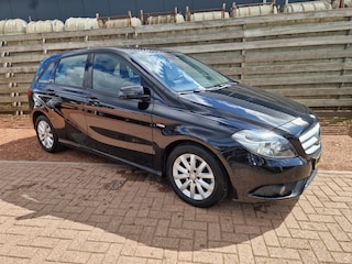 Mercedes-Benz B-klasse 180 Ambition Automaat, Navigatie