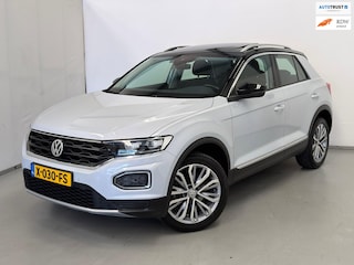 Volkswagen T-Roc 1.5 TSI Sport / Automaat / Stoelverwarming / Clima