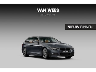 BMW 3-serie Touring 318i Edition M Sport Shadow High Executive | 2e eigenaar | Origineel NL | Panoramadak | Sportstuur | Cruise control | LED | Navigatie Professional | Bluetooth | PDC
