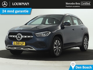 Mercedes-Benz GLA 180 Style Plus | EASY PACK achterklep | Parkeerpakket met achteruitrijcamera | Stoelverwarming | Spiegelpakket Inclusief 24 maanden Mercedes-Benz Certified garantie voor Europa.