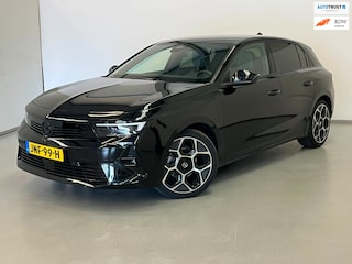 Opel Astra 1.2 Turbo Sport Night Edition / CarPlay / 18" LM