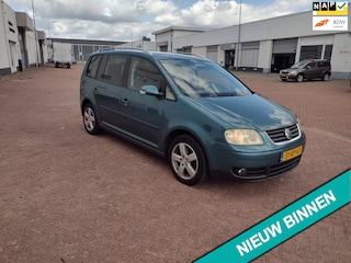 Volkswagen Touran 2.0-16V FSI Highline MOOIE AUTO BEL 0619590613 5 DRS AIRCO