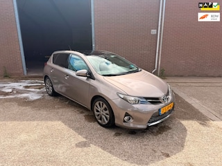 Toyota Auris 1.8 Hybrid Lease Pro