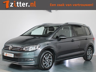 Volkswagen Touran 1.4 TSI Connected Series 7-Persoons Navigatie, ACC, LED,