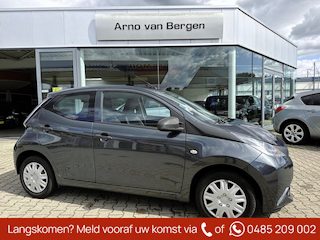 Toyota Aygo 1.0 VVT-i X FUN, airco, cruisecontrol.