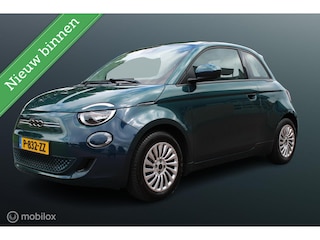 Fiat 500 Action 24 kWh, App connect, Cruise, Airco, Digital dashboard.