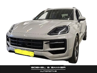 Porsche Cayenne 3.0 S E-Hybrid (519pk) ** Panodak ** Sport Design ** InnoDrive ** Trekhaak ** HUD ** PDLS+ ** 4-wielsturing ** BOSE ** Surround View ** Alcantara Hemel