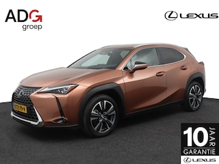 Lexus UX 300h Executive Line | Limited | Mark Levinson | Triple LED koplampen | Head-Up Display