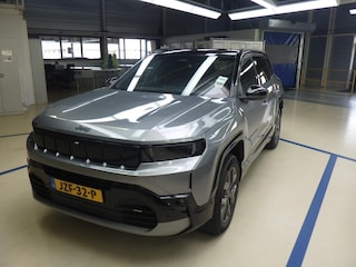 Jeep Compass 1.2 e-Hybrid First Edition | Tot 8 Jaar Garantie | Panoramadak | Elektrische Stoelverstelling | Elektrische Achterklep | Keyless | Camera | Stoel & Stuurverwarming | Focal Sound |