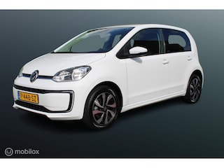 Volkswagen Up Active/Highline, Camera + Pdc, Stoelverwarming, Cruise, Bleutooth, Airco, Multifunctioneel stuurwiel, 15 inch Lmv.