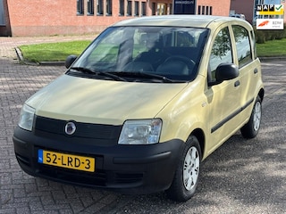 Fiat Panda 1.2 Actual Stuurbekrachtiging Audio-CD/MP3 Getint glas ABS Achterbank neerklapbaar Dealeronderhoud Nieuwe Apk!