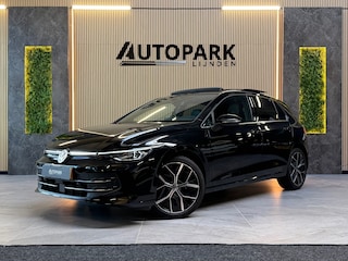 Volkswagen Golf 1.5 eTSI 50 Jahre|PANO|MASSAGE|HuD|MEMORY|IQ LIGHTS|KEYLESS|ACC|FABRIEKSGARANTI|CARPLAY|SFEERVERLICHTING|BOMVOL!