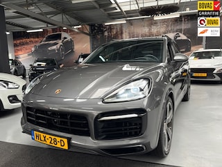 Porsche Cayenne 3.0 E-Hybrid / Panorama / Sport