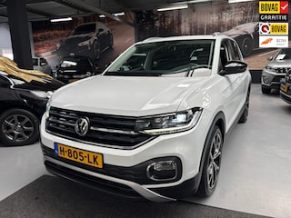 Volkswagen T-Cross 1.0 TSI Style / Navigatie / Stoelverwarming
