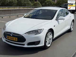 Tesla Model S 70 Base 320+ Km Accubereik Adaptief Cruise Camera DEALER onderhouden Dec 2015 Model