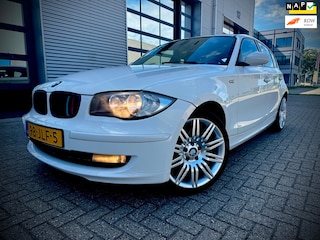 BMW 116i Business Line, perfect onderhouden, 18 inch, nieuwe apk, airco, nap