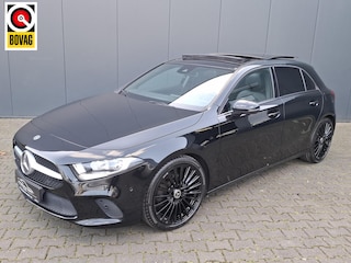 Mercedes-Benz A-klasse 180 AUTOMAAT / PANODAK / 12 MAANDEN GARANTIE!