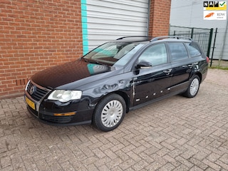 Volkswagen Passat Variant 1.6 Comfortline Airco! Bj:2007 NAP!