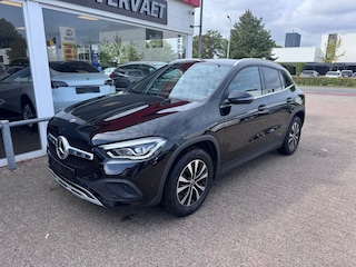 Mercedes-Benz GLA 180 Business Solution