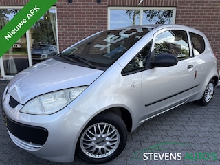 Mitsubishi Colt 1.1 Incharge NIEUWE APK / RIJDT GOED / RIJKLAAR