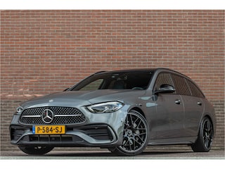 Mercedes-Benz C-klasse 200 Launch Edition AMG Line, Origineel NL, Panoramadak, Trekhaak, Stoelverwarming, Carplay, Sfeerverlichting, Camera.