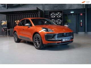 Porsche Macan 2.0 T Km-stand (2022, NL) SportChrono, Luchtvering, adaptieve cruisecontrol, vol leder
