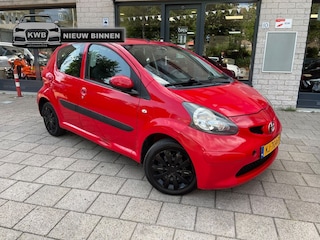 Toyota Aygo 1.0-12V 5Drs Carplay scherm Nieuwe apk