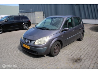 Renault Scénic 1.6-16V Dynamique Comfort