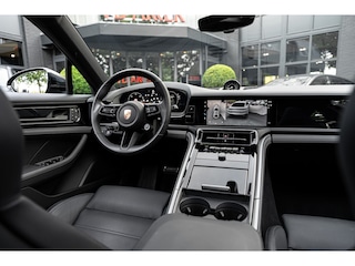Porsche Panamera 4 E-Hybrid SportDesign | 360° Cam. | Luchtvering | Stoelventilatie | BOSE