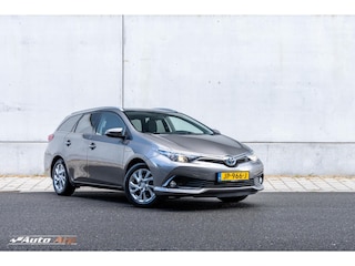 Toyota Auris Touring Sports 1.8 Hybrid Trend