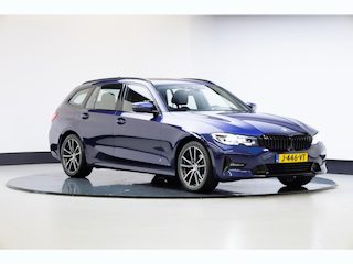 BMW 3-serie Touring 318i Executive Edition | Panoramadak | Sport Line | 18 Inch |