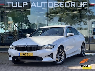 BMW 320i Executive Edition Sportline Trekhaak NL NAP