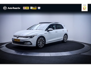 Volkswagen Golf 1.5 TSI 150pk STYLE PANO | IQ LIGHTS | MEMORY | ACC | CAMERA | STUUR+STOELVERW | MASSAGE | ACHTERBANK VERWARMD | LMV