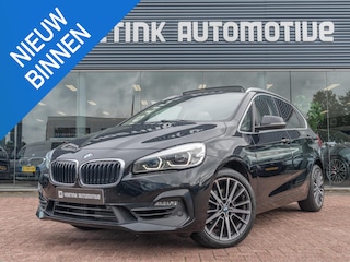 BMW 2-serie Tourer 220i High Executive | Pano | Afn trekhaak | Dealer onderhouden