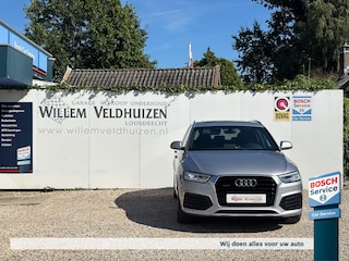 Audi Q3 2.0TFSI Quattro180hp S-Line Pano