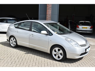 Toyota Prius 1.5 VVT-i HYBRID