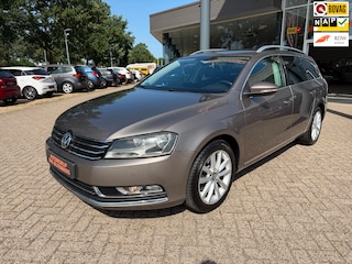 Volkswagen Passat Variant 1.4 TSI Highline BlueMotion, Automaat, Navi, Trekhaak, Clima, Leer/ alcantara, etc